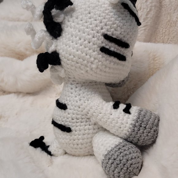 Crochet Keepsake Zebra - Picture 2 of 3